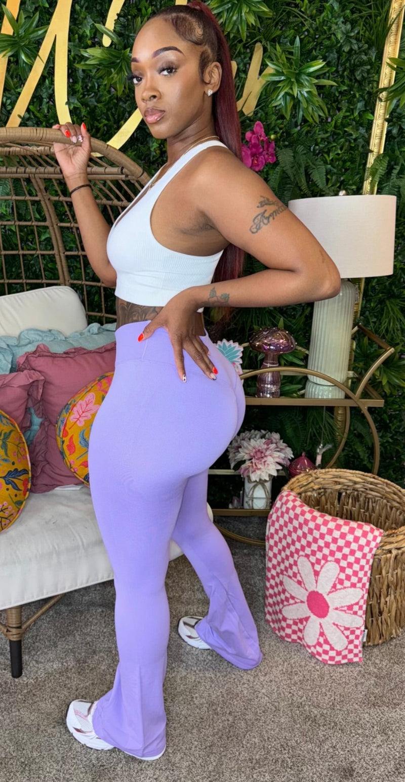 Lavender scrunch yoga pants